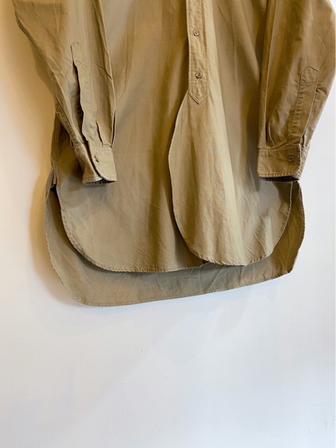 Jolly Good Clothing / 1964 British Army Officer Collar-less Shirt
